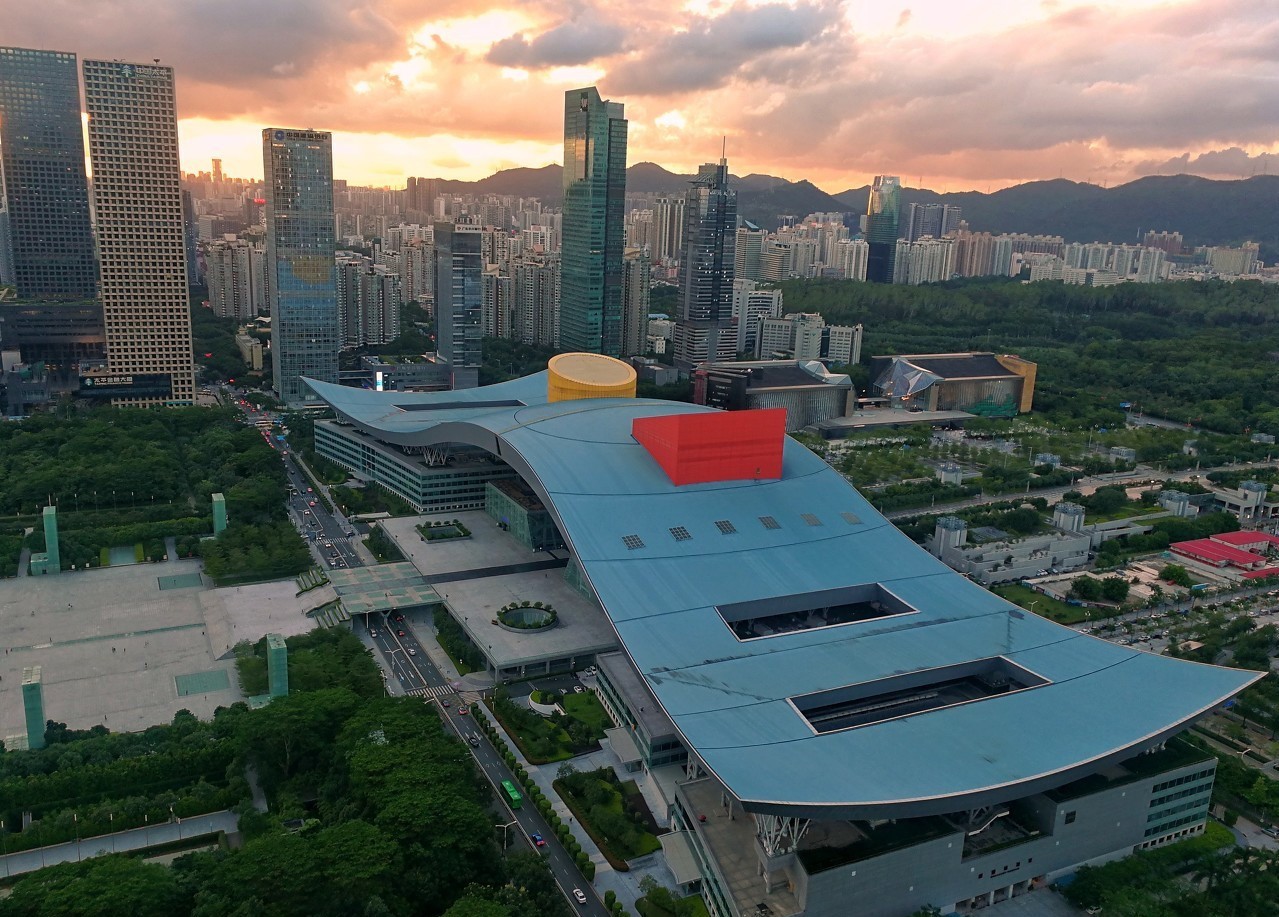 《揭秘深圳手机号开头：如何辨别属于哪个运营商》(深圳地区手机号码开头)