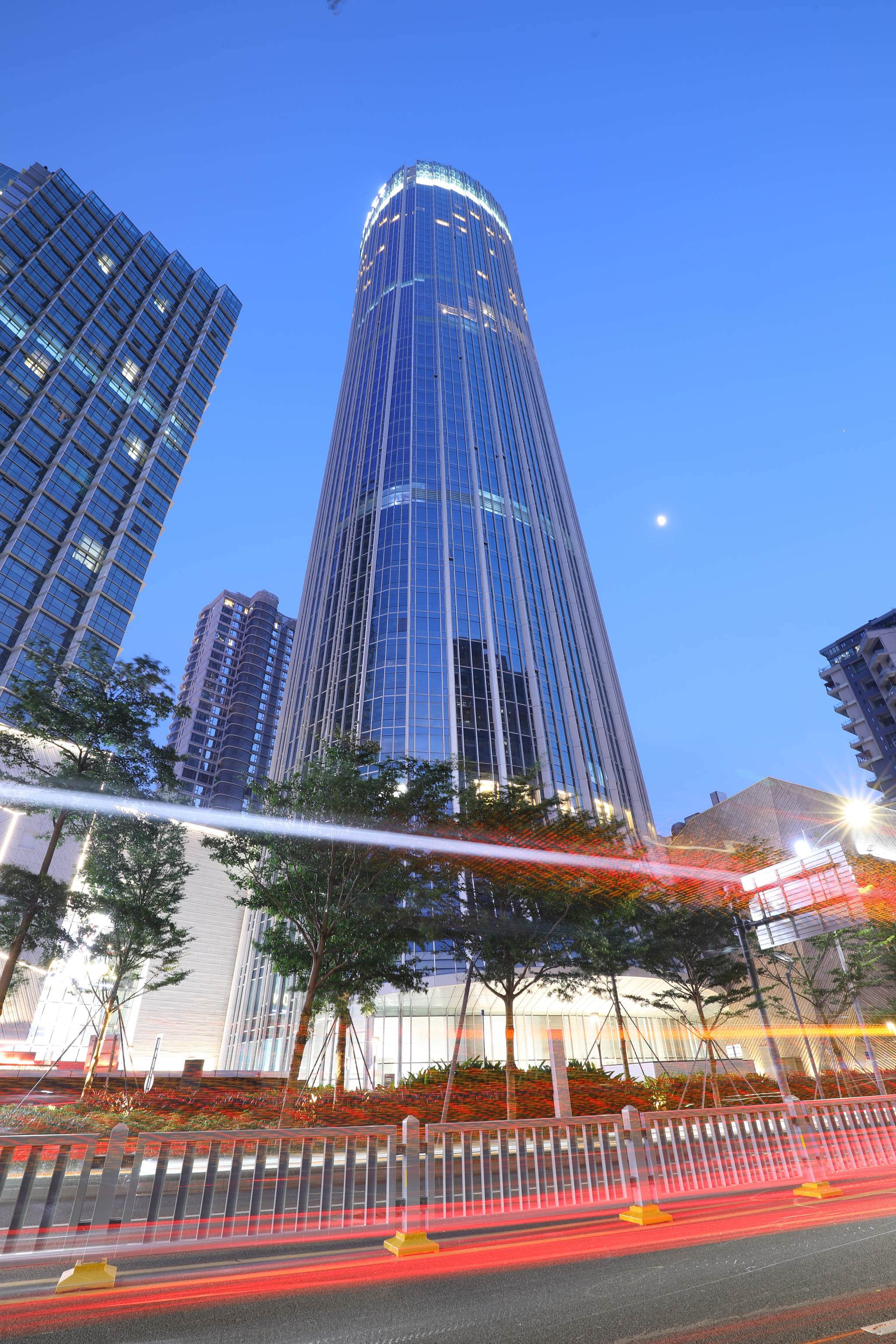 深圳联通靓号官网：轻松选购专属号码，享受尊贵服务(深圳联通资费套餐介绍)